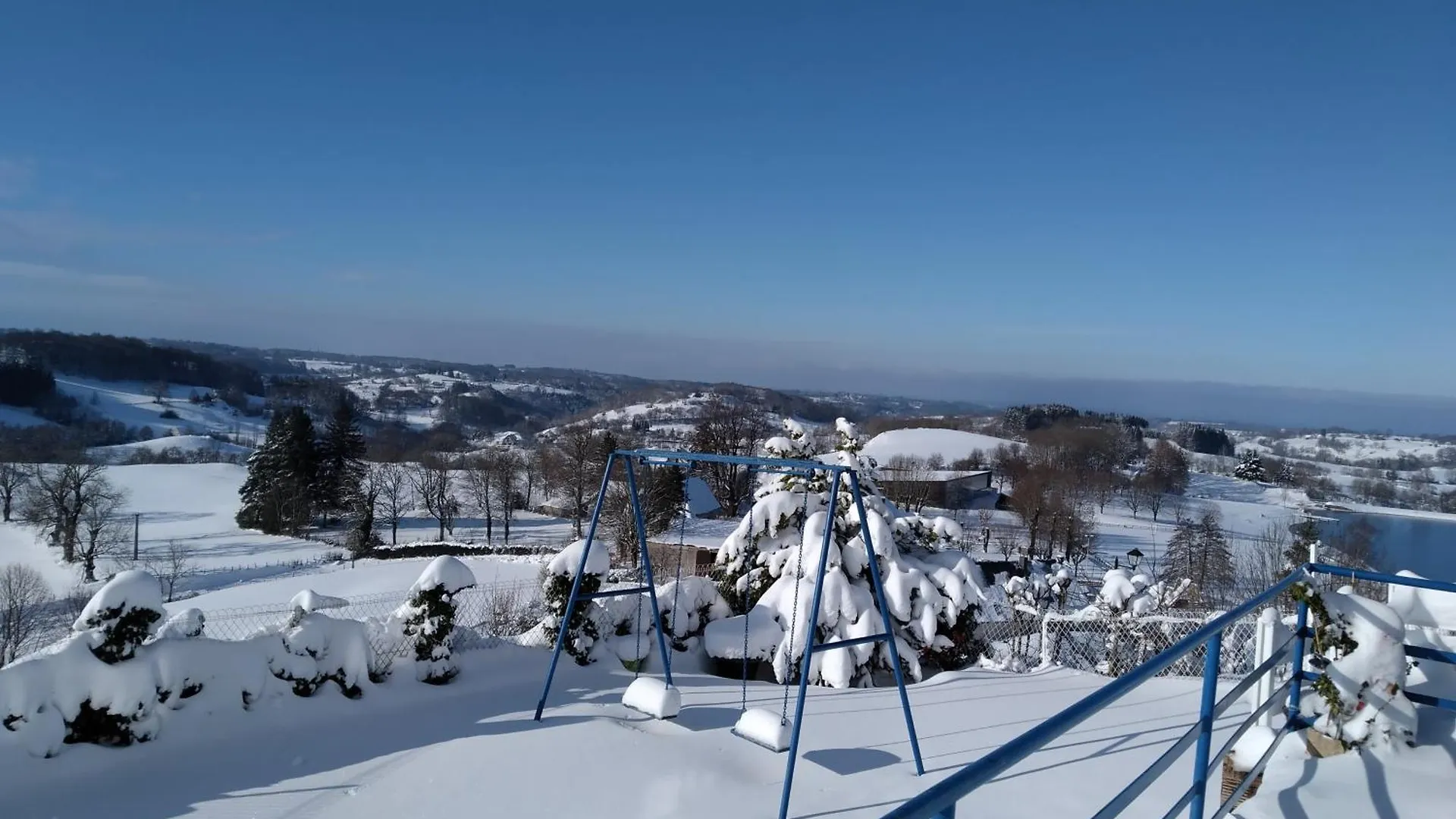דירה La Tour-dʼAuvergne Le Lac, La Neige,La Vue